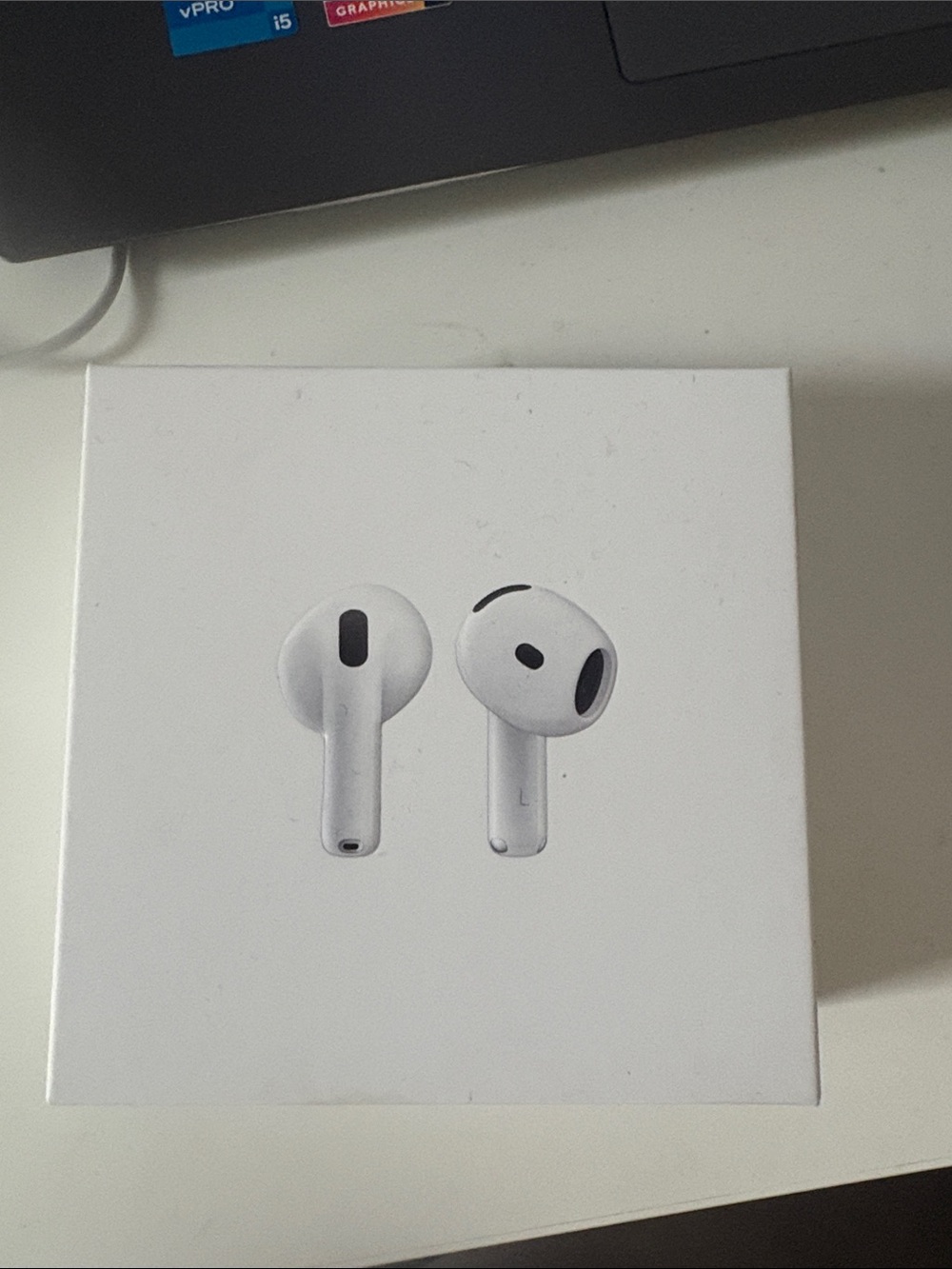 Apple AirPod 4 with Charging Case